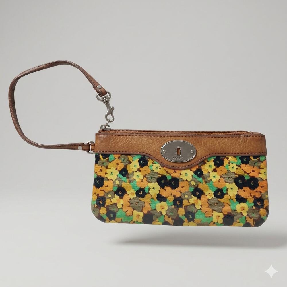 Fossil Womens OS Boho Retro Modern Artsy Cottagecore Key-Per Coated Wristlet
